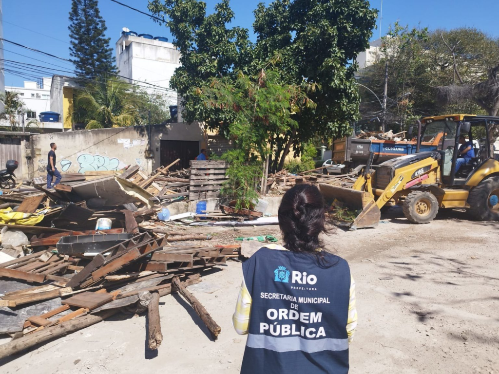 Prefeitura demole 7 construções ilegais no Recreio dos Bandeirantes. Foto: Prefeitura do Rio de Janeiro