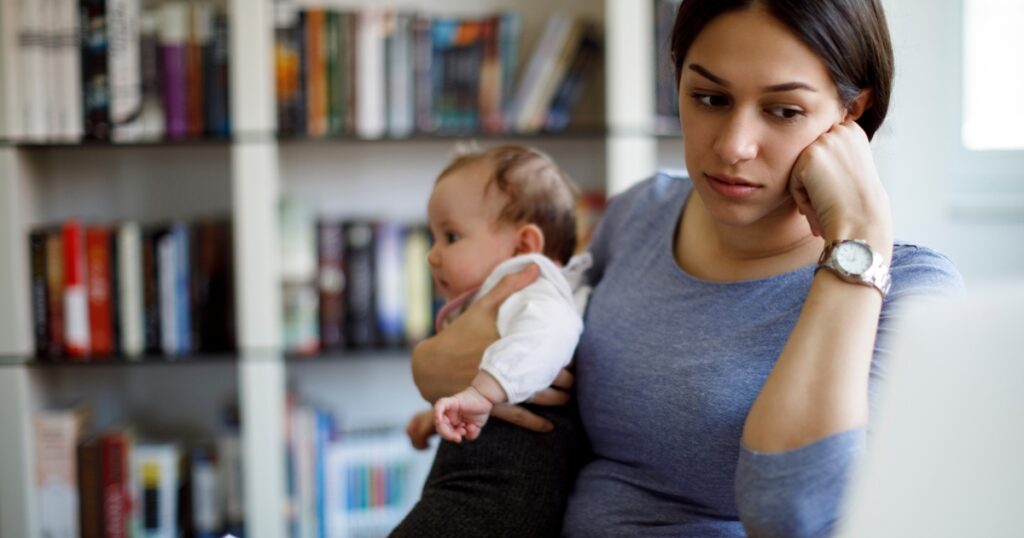 Por que a volta da licença maternidade é tão temida? Foto: Getty Images