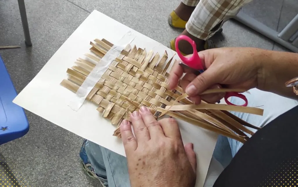 Oficina de artesanato da FENIG