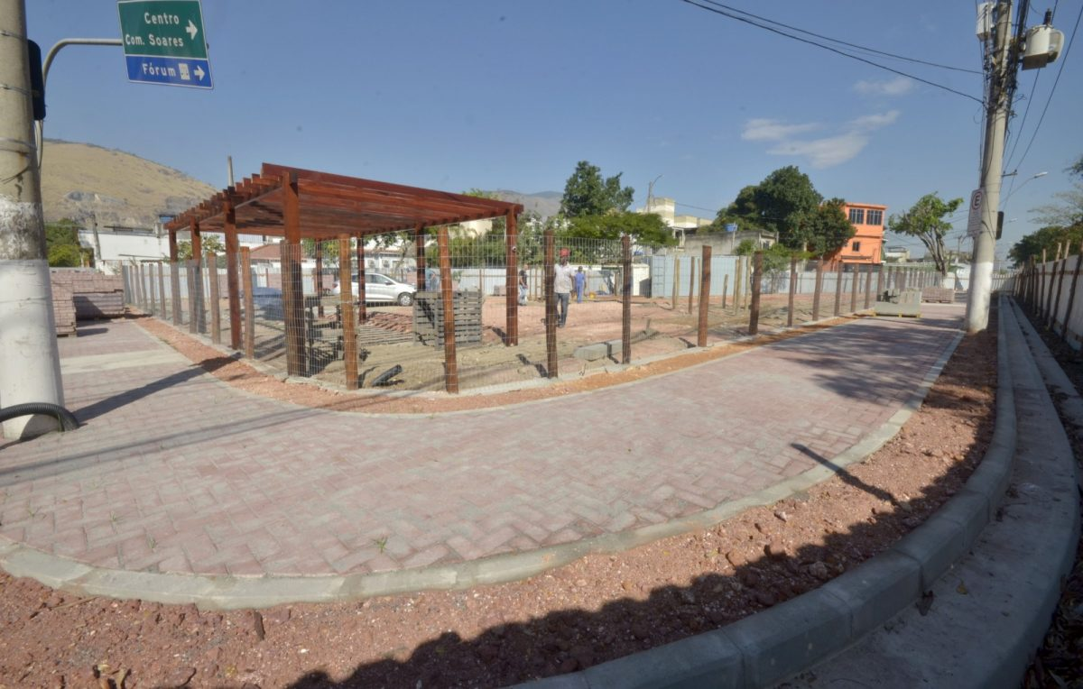 Praça especial para cães e seus tutores em Nova Iguaçu