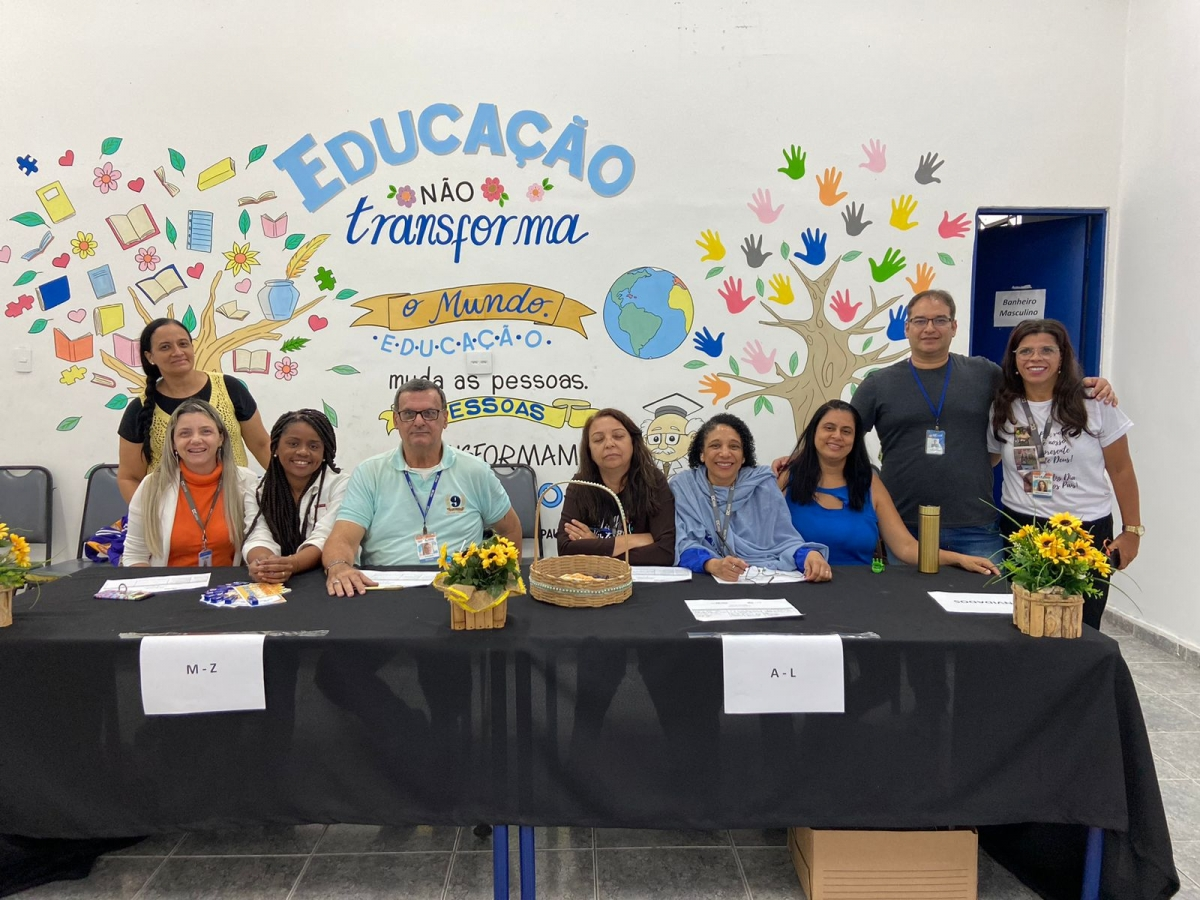 Sempre é Tempo de Aprender: Escolarização de Funcionários